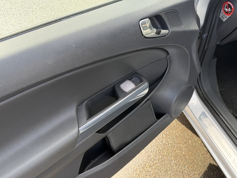 Used Vauxhall Corsa 2011 for sale - 78016710: Photo 52