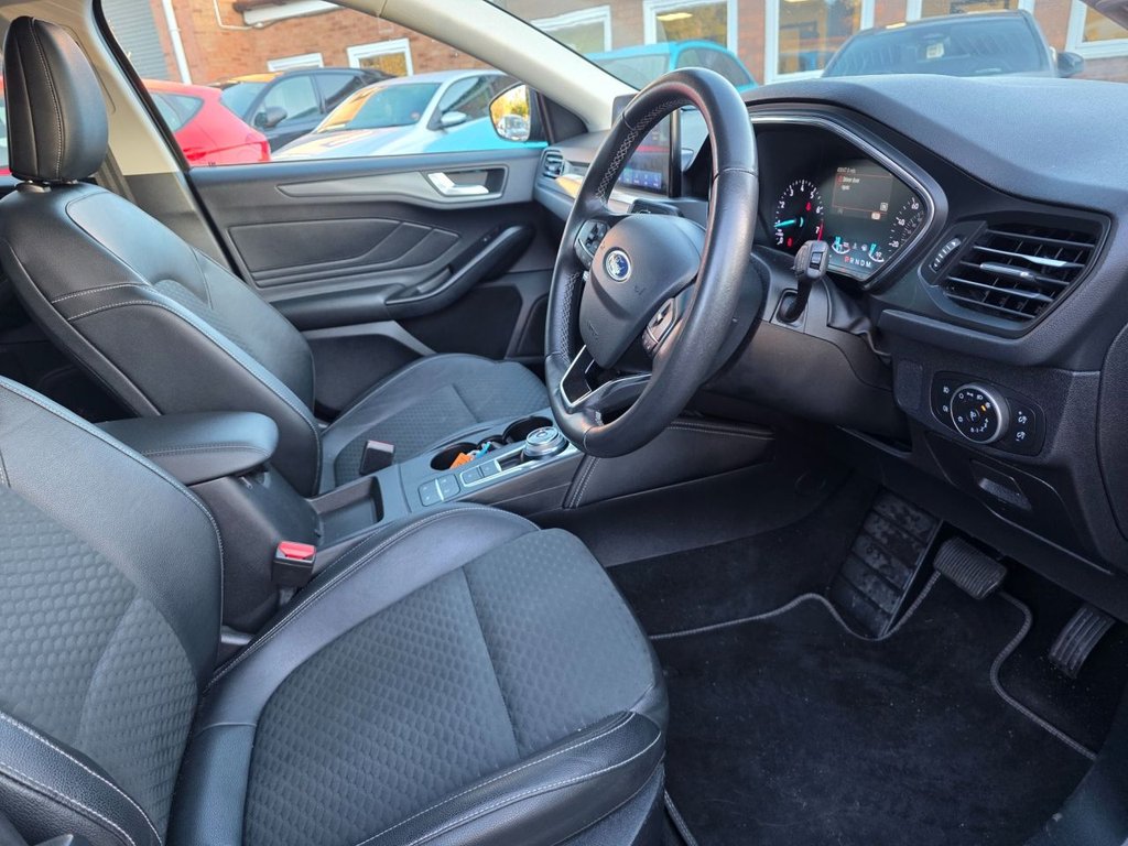 Used Ford Focus 2018 for sale - 76797780: Photo 3