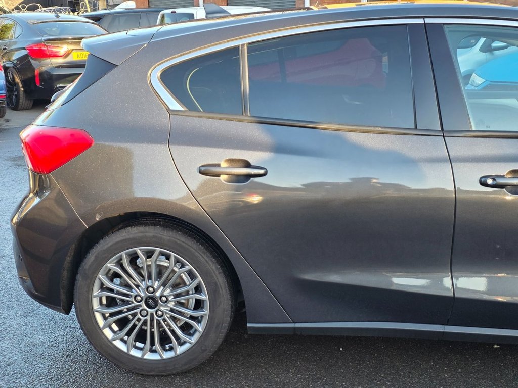 Used Ford Focus 2018 for sale - 76797780: Photo 9