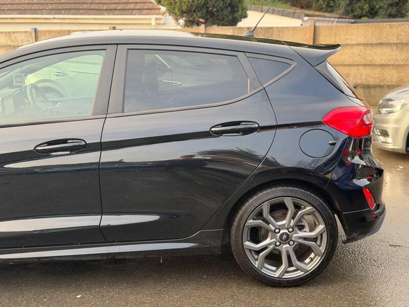 Used Ford Fiesta 2017 for sale - 77850899: Photo 10