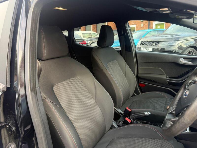 Used Ford Fiesta 2017 for sale - 77850899: Photo 38