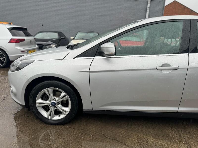 Used Ford Focus 2013 for sale - 77276939: Photo 12