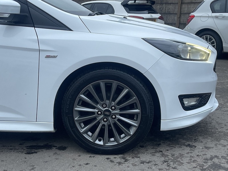 Used Ford Focus 2017 for sale - 77335652: Photo 13