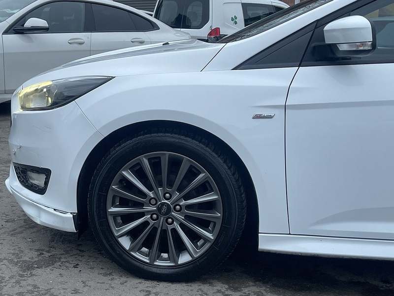 Used Ford Focus 2017 for sale - 77335652: Photo 17