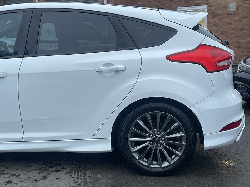 Used Ford Focus 2017 for sale - 77335652: Photo 21