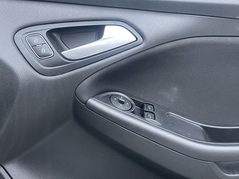 Used Ford Focus 2017 for sale - 77335652: Photo 26
