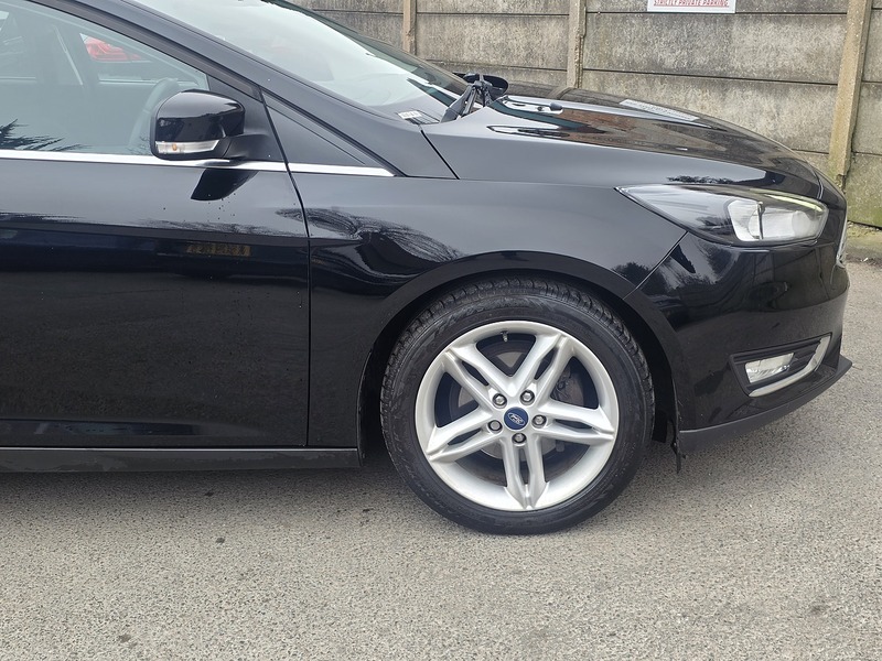 Used Ford Focus 2017 for sale - 77742425: Photo 3