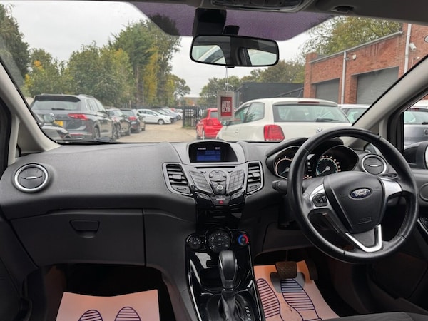 Used Ford Fiesta 2015 for sale - 76280042: Photo 11
