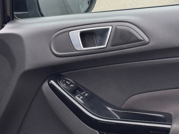 Used Ford Fiesta 2015 for sale - 76280042: Photo 37