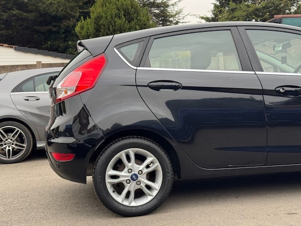 Used Ford Fiesta 2015 for sale - 76280042: Photo 7