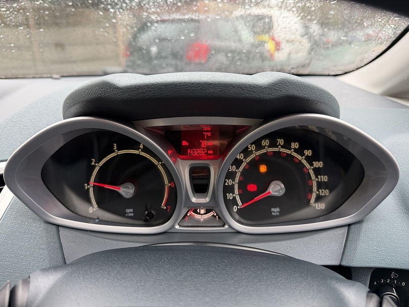 Used Ford Fiesta 2009 for sale - 77149309: Photo 33