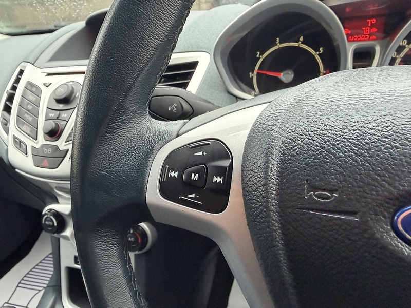 Used Ford Fiesta 2009 for sale - 77149309: Photo 34