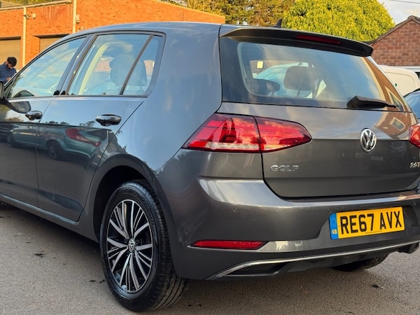 Used Volkswagen Golf 2017 for sale - 76267320: Photo 10