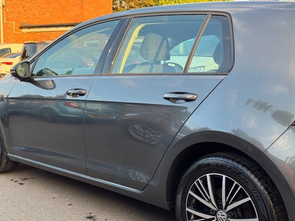 Used Volkswagen Golf 2017 for sale - 76267320: Photo 11