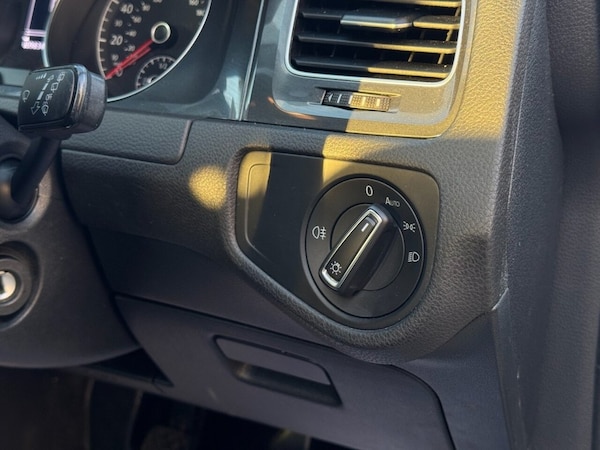 Used Volkswagen Golf 2017 for sale - 76267320: Photo 34