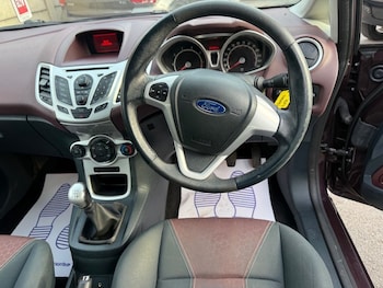 Used Ford Fiesta 2009 for sale - 76256153: Photo 3
