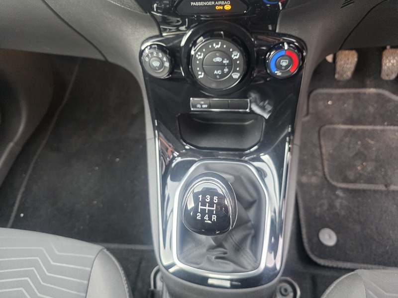 Used Ford Fiesta 2016 for sale - 77200867: Photo 41