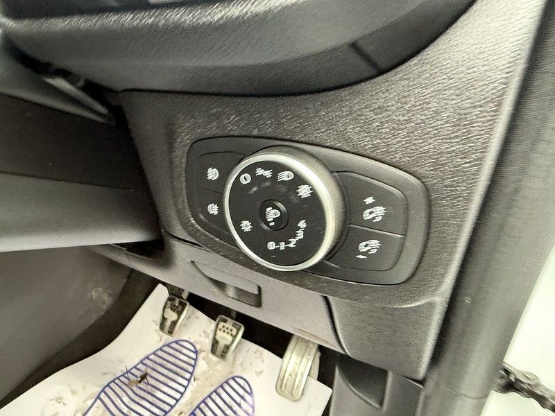 Used Ford Fiesta 2017 for sale - 77990184: Photo 27