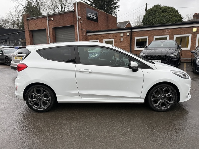 Used Ford Fiesta 2017 for sale - 77990184: Photo 7