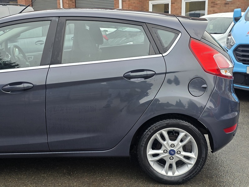 Used Ford Fiesta 2015 for sale - 77222989: Photo 22