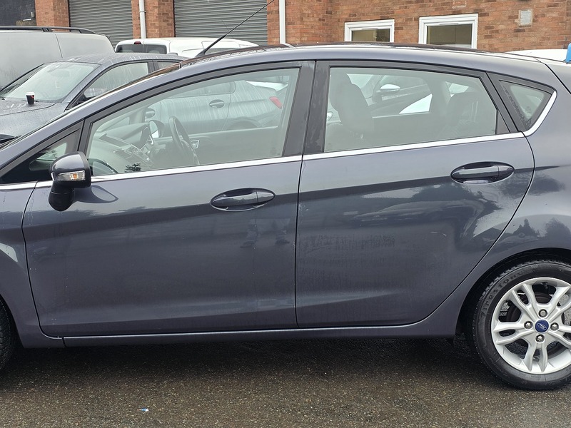 Used Ford Fiesta 2015 for sale - 77222989: Photo 24