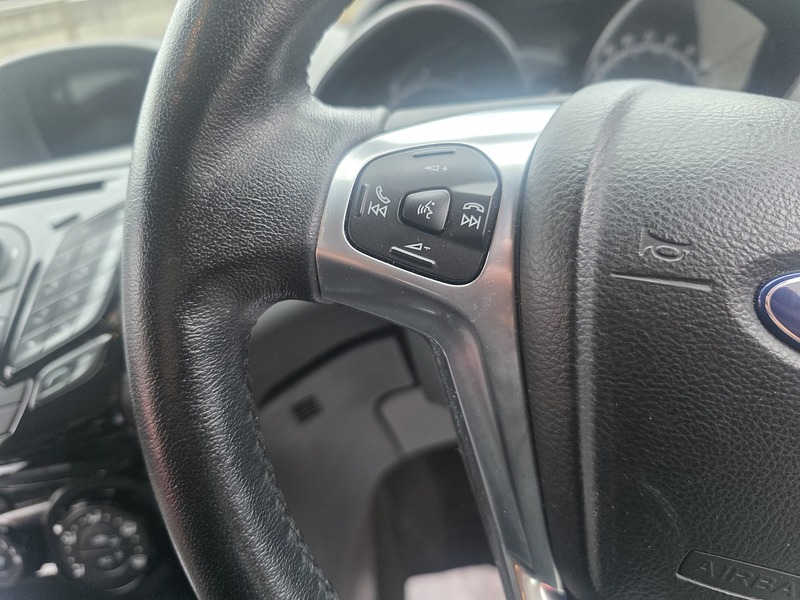Used Ford Fiesta 2014 for sale - 77501089: Photo 31