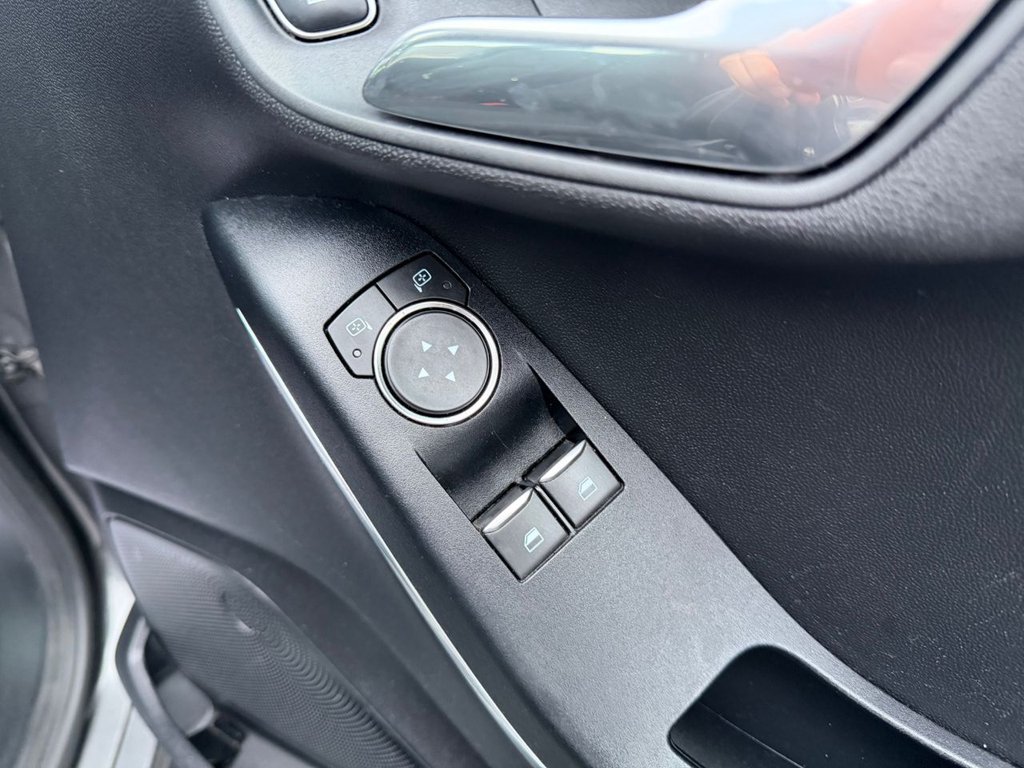 Used Ford Fiesta 2017 for sale - 77027480: Photo 30