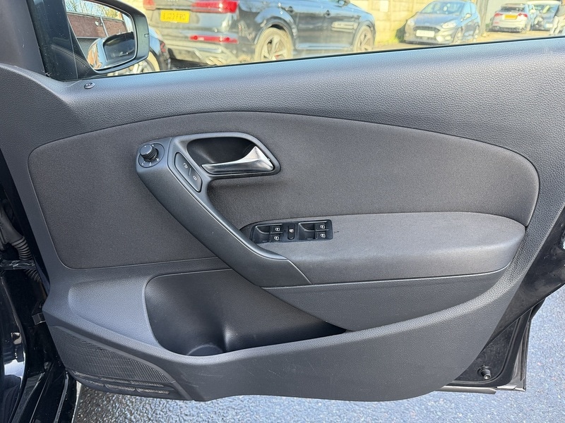 Used Volkswagen Polo 2013 for sale - 77282325: Photo 16