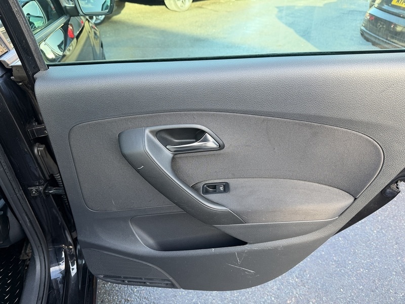 Used Volkswagen Polo 2013 for sale - 77282325: Photo 30