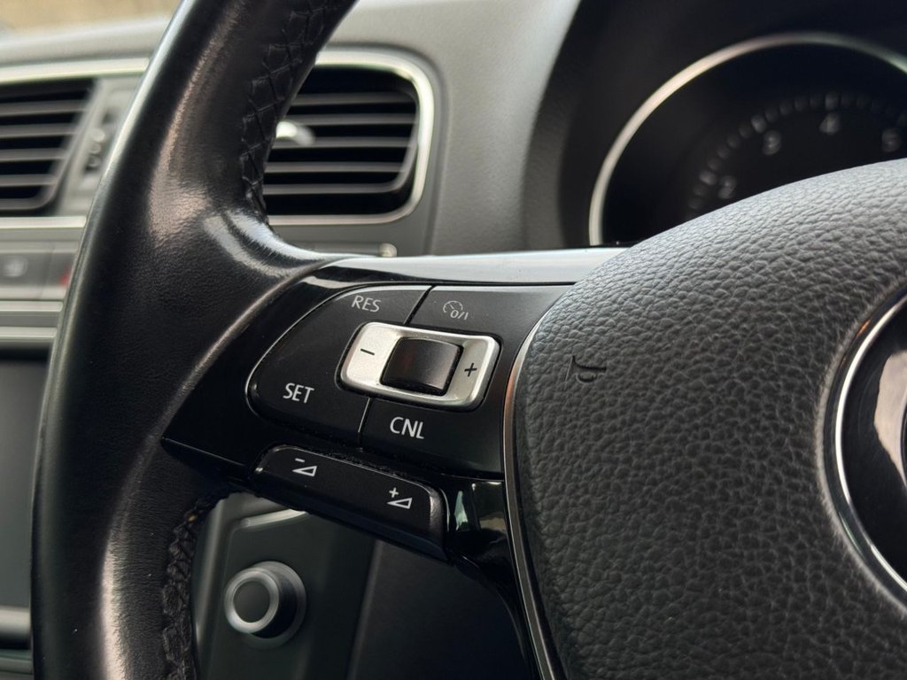 Used Volkswagen Polo 2016 for sale - 76256754: Photo 33