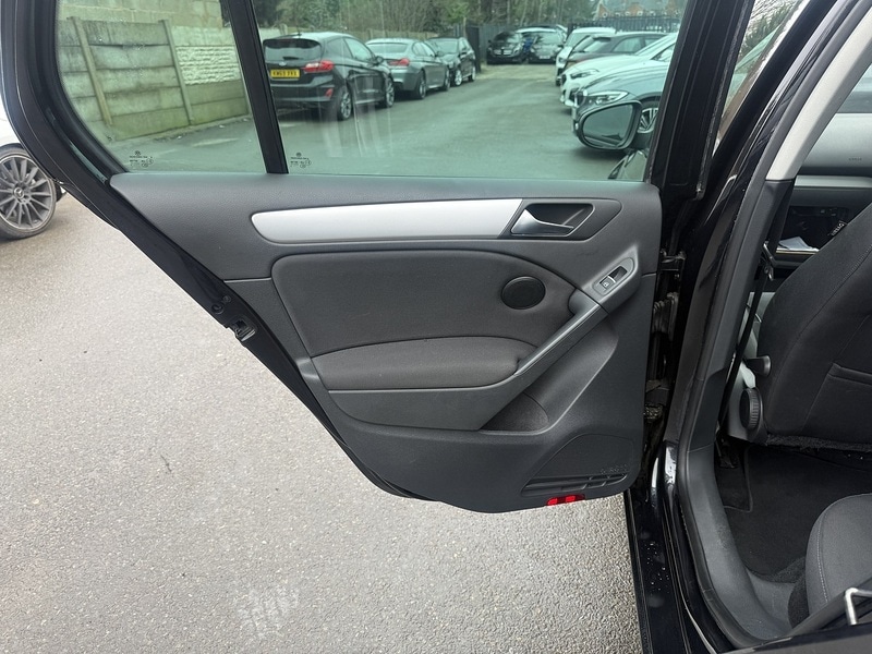 Used Volkswagen Golf 2009 for sale - 77342263: Photo 8