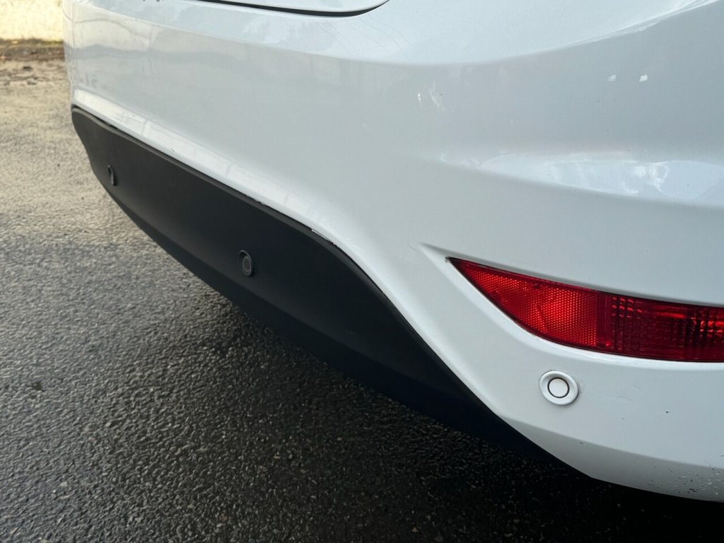 Used Ford Fiesta 2015 for sale - 76376206: Photo 19