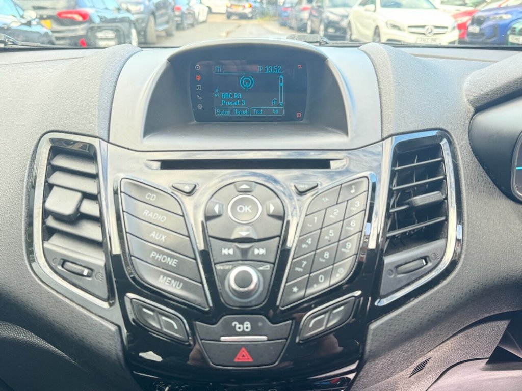 Used Ford Fiesta 2015 for sale - 76376206: Photo 34