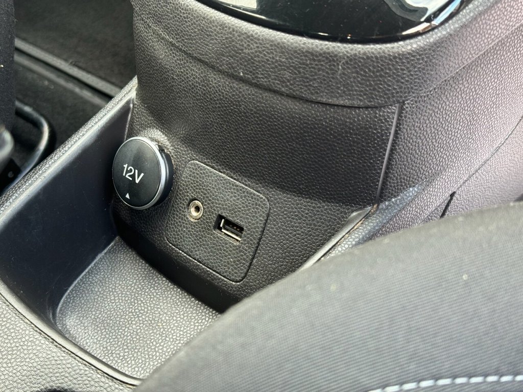 Used Ford Fiesta 2015 for sale - 76376206: Photo 40