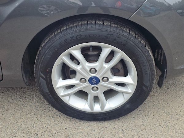 Used Ford Fiesta 2016 for sale - 76280133: Photo 42