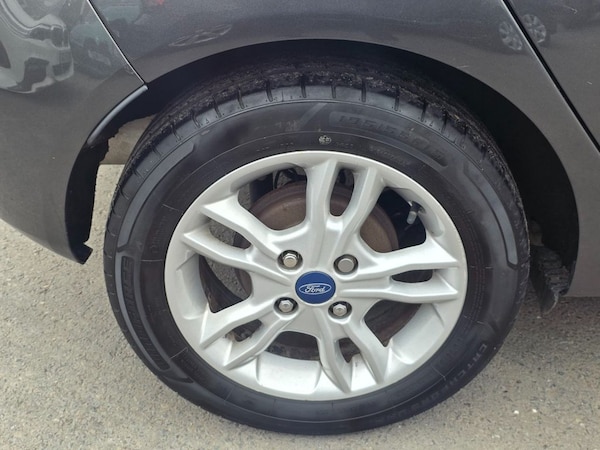 Used Ford Fiesta 2016 for sale - 76280133: Photo 44