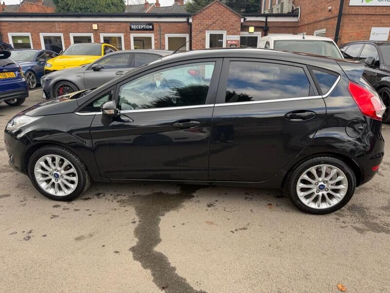 Used Ford Fiesta 2013 for sale - 77149431: Photo 12