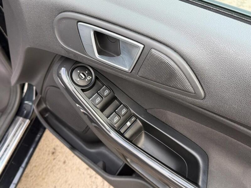 Used Ford Fiesta 2013 for sale - 77149431: Photo 49