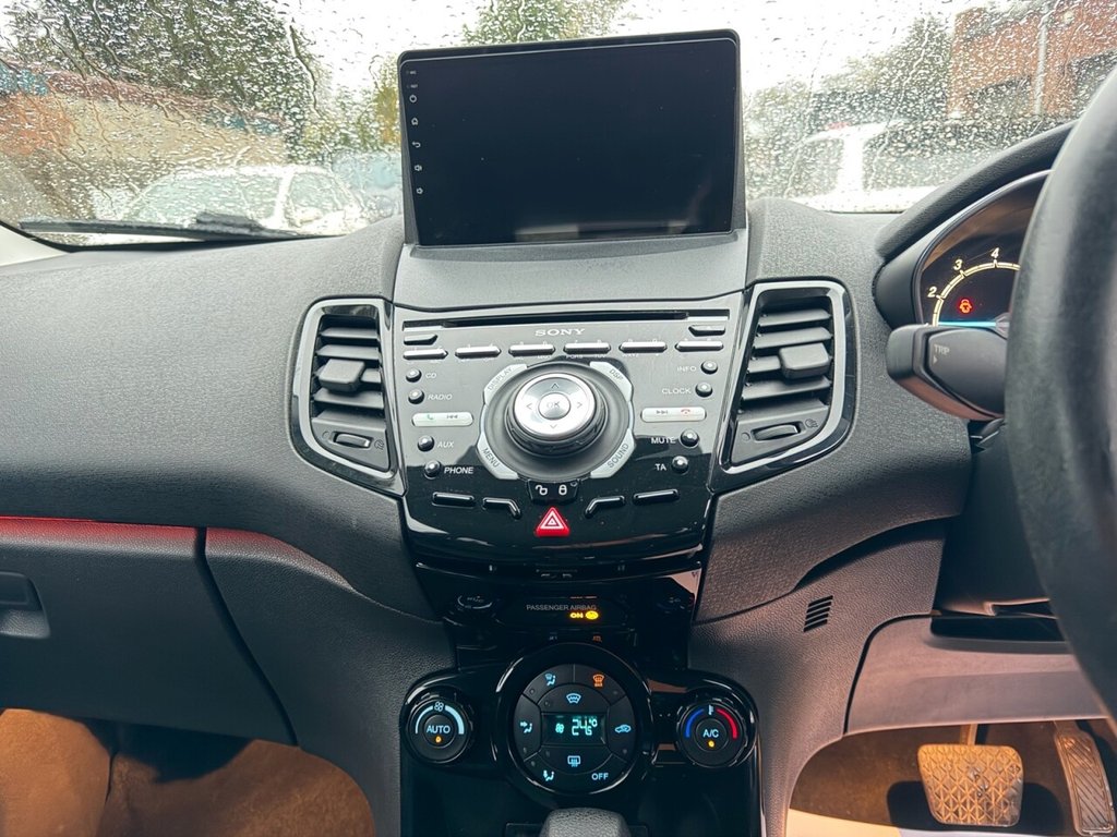 Used Ford Fiesta 2016 for sale - 76586648: Photo 32