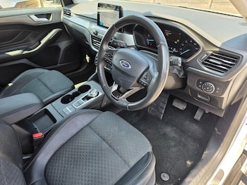 Used Ford Focus 2018 for sale - 79608207: Photo