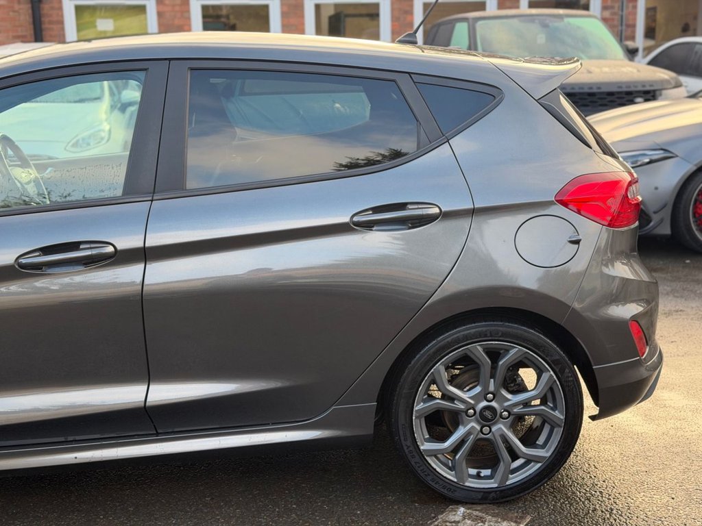 Used Ford Fiesta 2018 for sale - 76740700: Photo 11