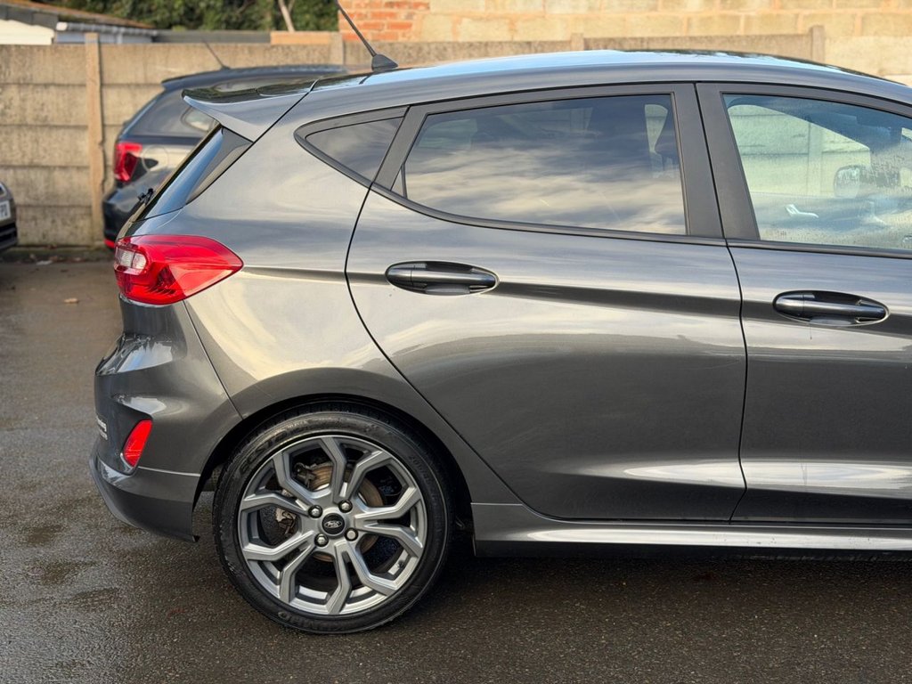 Used Ford Fiesta 2018 for sale - 76740700: Photo 17