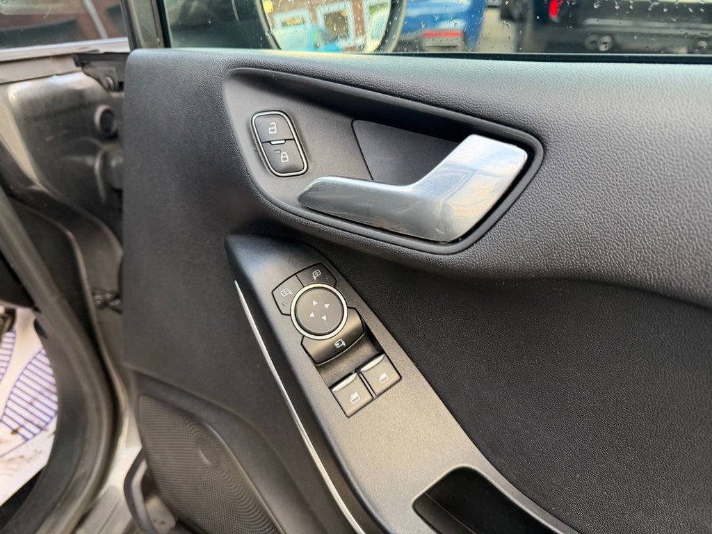 Used Ford Fiesta 2018 for sale - 76740700: Photo 20