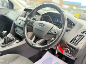 Used Ford Focus 2016 for sale - 79619334: Photo