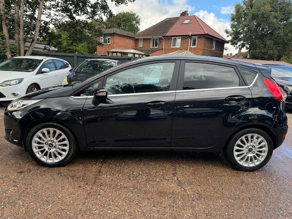 Used Ford Fiesta 2014 for sale - 76261009: Photo 11