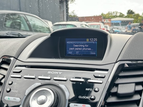 Used Ford Fiesta 2014 for sale - 76261009: Photo 33