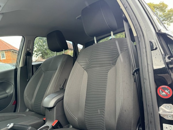 Used Ford Fiesta 2014 for sale - 76261009: Photo 37