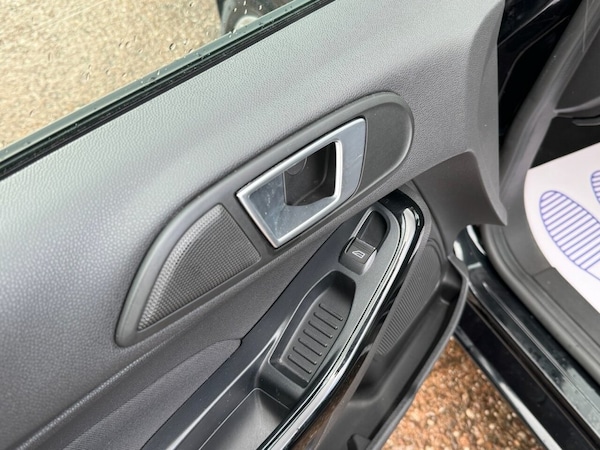 Used Ford Fiesta 2014 for sale - 76261009: Photo 39