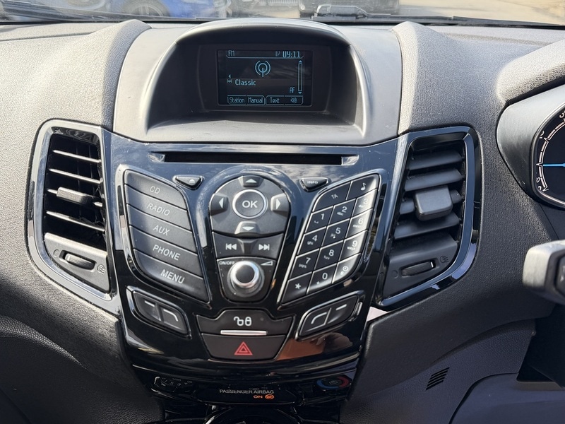 Used Ford Fiesta 2015 for sale - 78027167: Photo 36