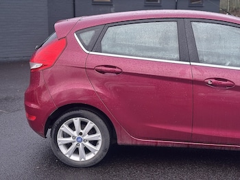 Used Ford Fiesta 2009 for sale - 77384819: Photo